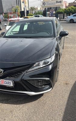 تۆیۆتا کامری